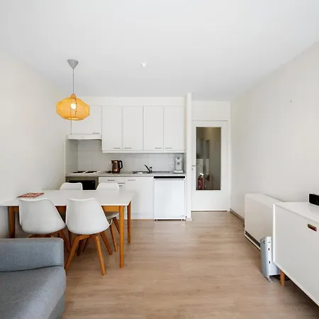 Apartament Ensor 0202 *